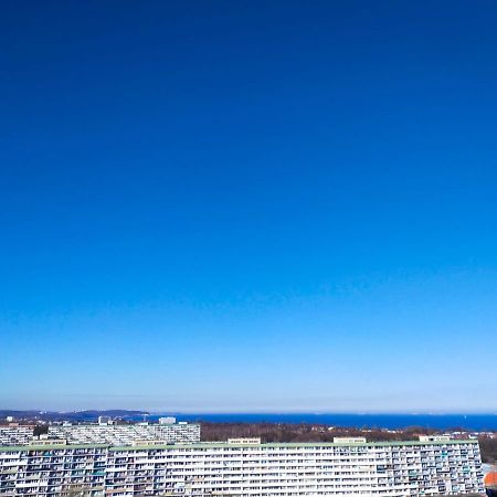 Obroncow Wybrzeza Apartment Gdansk Exterior photo