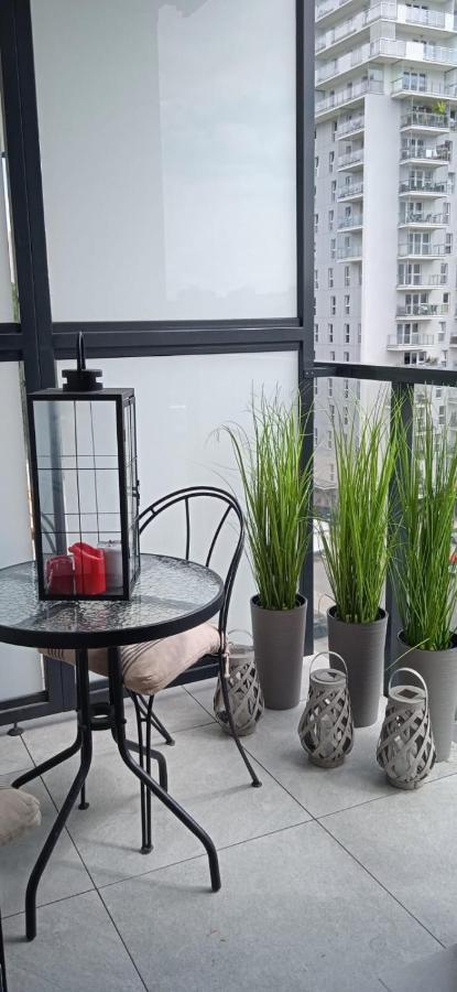 Obroncow Wybrzeza Apartment Gdansk Exterior photo