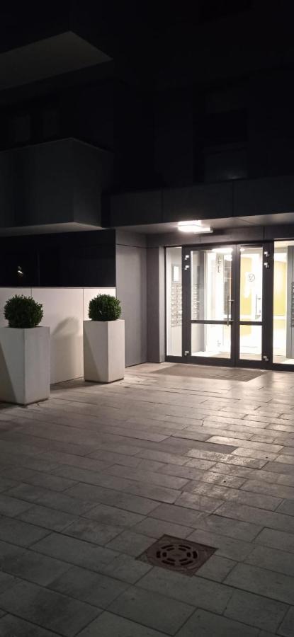 Obroncow Wybrzeza Apartment Gdansk Exterior photo